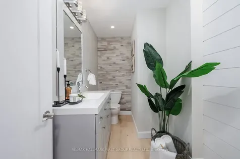 64 Bradley Boulevard Clarington ON L0B 1J0