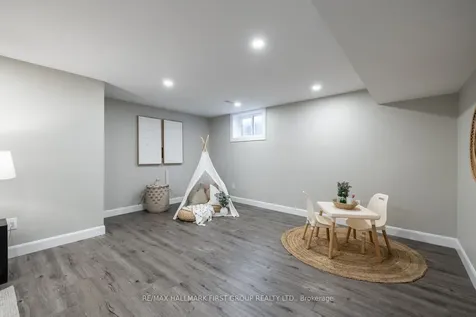 64 Bradley Boulevard Clarington ON L0B 1J0