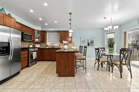 142 Southfield Avenue Clarington ON L1E 3K1