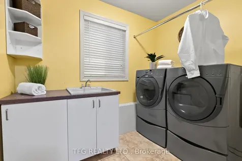 142 Southfield Avenue Clarington ON L1E 3K1