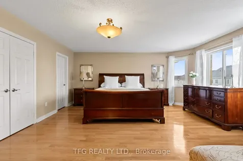 142 Southfield Avenue Clarington ON L1E 3K1