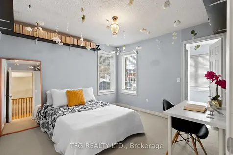 142 Southfield Avenue Clarington ON L1E 3K1