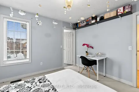 142 Southfield Avenue Clarington ON L1E 3K1