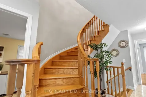 142 Southfield Avenue Clarington ON L1E 3K1