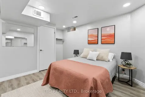 142 Southfield Avenue Clarington ON L1E 3K1