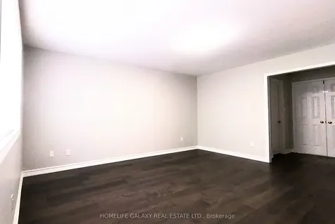 105 Silverwood Circle Ajax ON L1Z 0A4