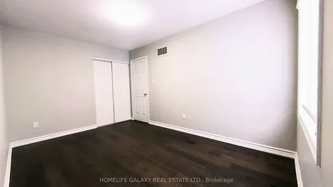 105 Silverwood Circle Ajax ON L1Z 0A4