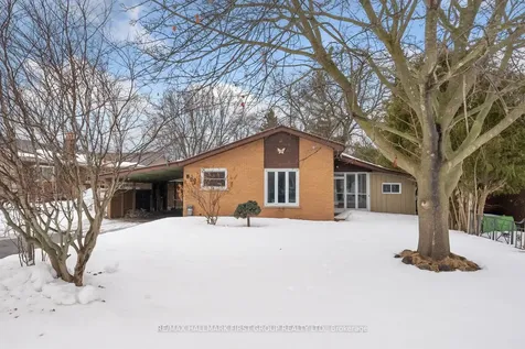 627 Sunset Boulevard Clarington ON L1B 1C9