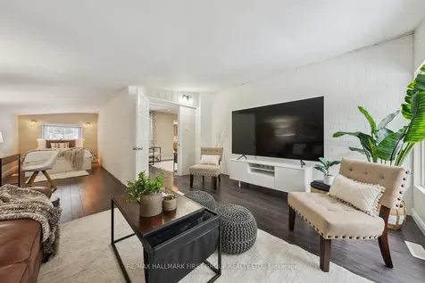 627 Sunset Boulevard Clarington ON L1B 1C9