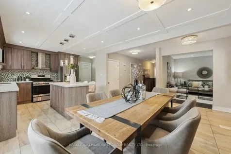 627 Sunset Boulevard Clarington ON L1B 1C9