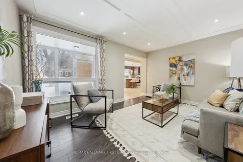 627 Sunset Boulevard Clarington ON L1B 1C9