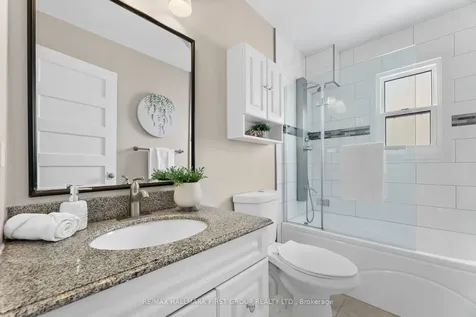 24 Maple Street Ajax ON L1S 1V7