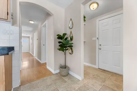 24 Maple Street Ajax ON L1S 1V7