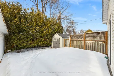 24 Maple Street Ajax ON L1S 1V7