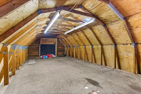 24 Maple Street Ajax ON L1S 1V7