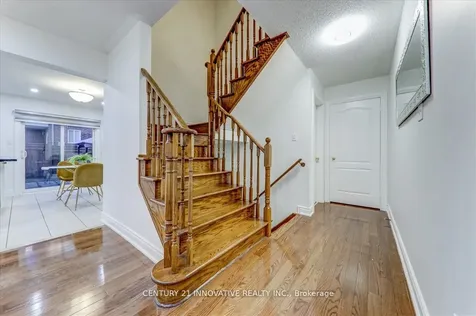 71 Bean Crescent Ajax ON L1T 4N8