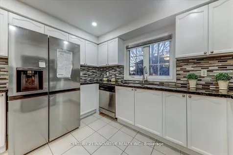 71 Bean Crescent Ajax ON L1T 4N8