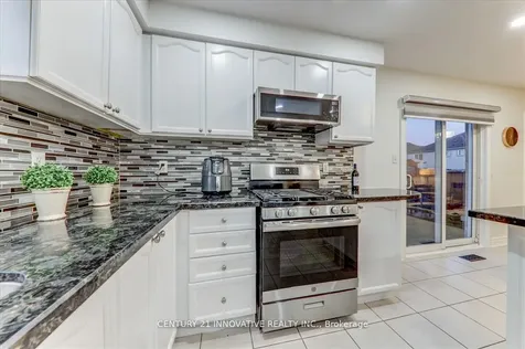 71 Bean Crescent Ajax ON L1T 4N8