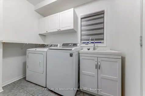 71 Bean Crescent Ajax ON L1T 4N8