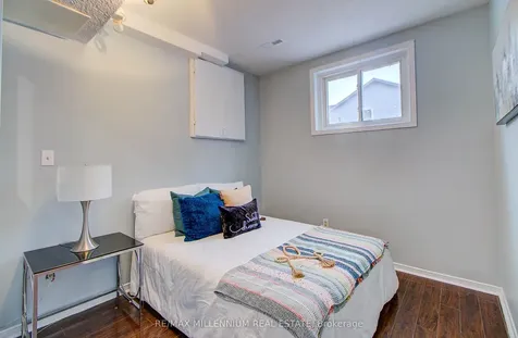 64 Fenwick Avenue Clarington ON L1C 4S1