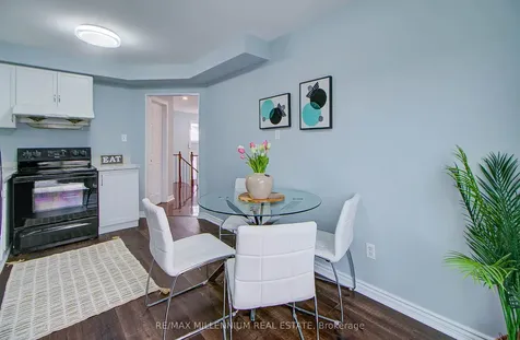 64 Fenwick Avenue Clarington ON L1C 4S1