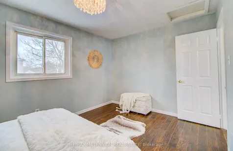 64 Fenwick Avenue Clarington ON L1C 4S1