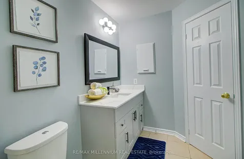 64 Fenwick Avenue Clarington ON L1C 4S1