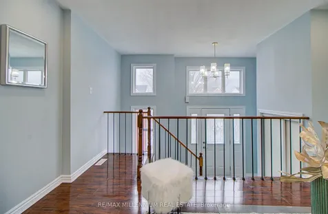 64 Fenwick Avenue Clarington ON L1C 4S1