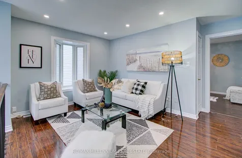 64 Fenwick Avenue Clarington ON L1C 4S1