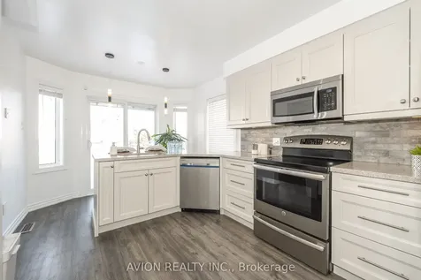 17 Wrenn Boulevard Clarington ON L1C 4N1