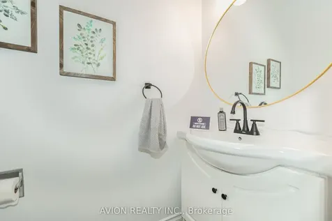 17 Wrenn Boulevard Clarington ON L1C 4N1