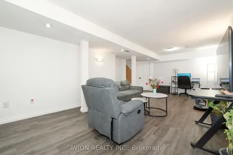 17 Wrenn Boulevard Clarington ON L1C 4N1