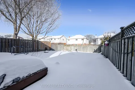 17 Wrenn Boulevard Clarington ON L1C 4N1