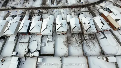 17 Wrenn Boulevard Clarington ON L1C 4N1