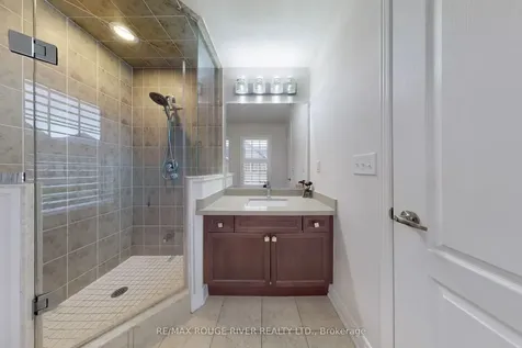 22 Quarrie Lane Ajax ON L1T 0N1