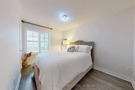 22 Quarrie Lane Ajax ON L1T 0N1