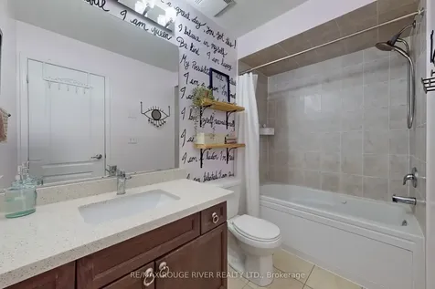 22 Quarrie Lane Ajax ON L1T 0N1