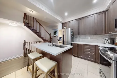 22 Quarrie Lane Ajax ON L1T 0N1