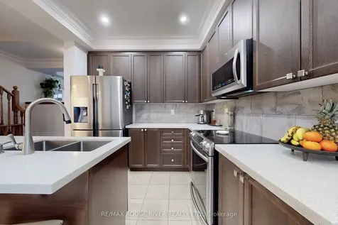 22 Quarrie Lane Ajax ON L1T 0N1