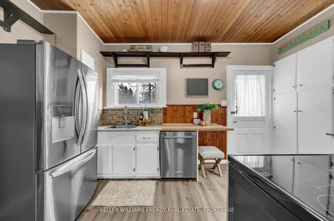 19 Carlisle Avenue Clarington ON L1C 1W4