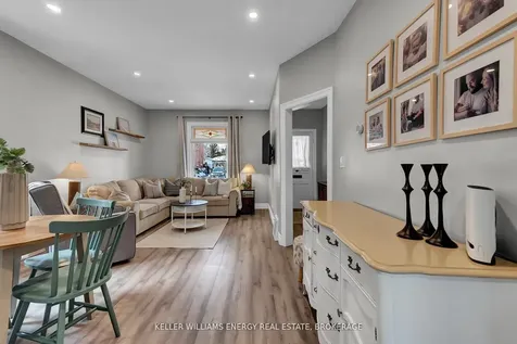 19 Carlisle Avenue Clarington ON L1C 1W4