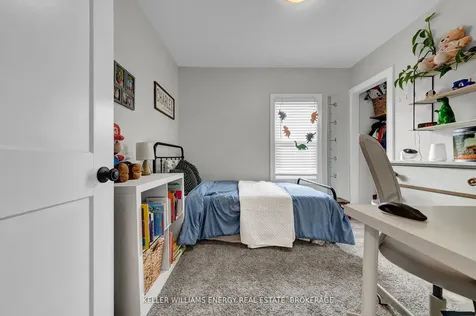 19 Carlisle Avenue Clarington ON L1C 1W4