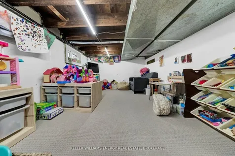 19 Carlisle Avenue Clarington ON L1C 1W4