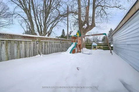 19 Carlisle Avenue Clarington ON L1C 1W4