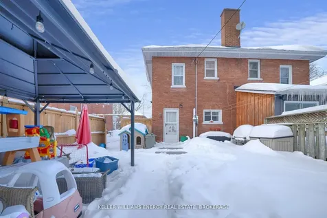 19 Carlisle Avenue Clarington ON L1C 1W4