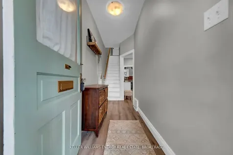 19 Carlisle Avenue Clarington ON L1C 1W4