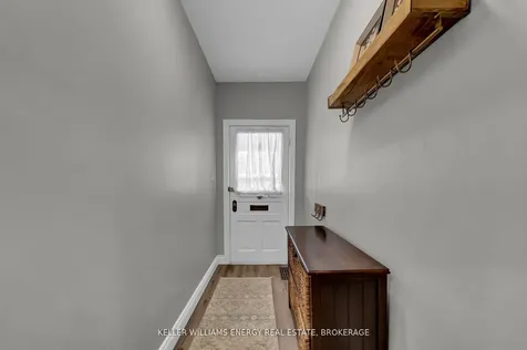 19 Carlisle Avenue Clarington ON L1C 1W4