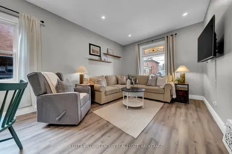 19 Carlisle Avenue Clarington ON L1C 1W4