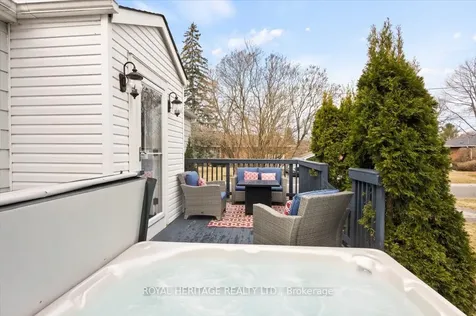 12 Veterans Avenue Clarington ON L1C 3C3