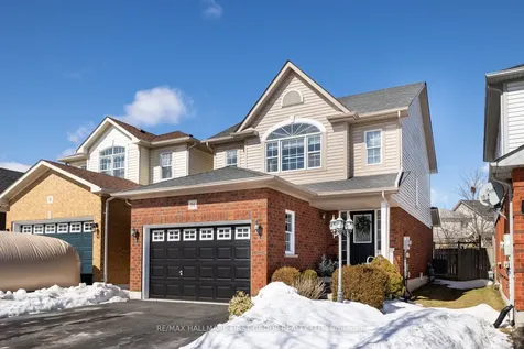 24 Staples Avenue Clarington ON L1E 3H3